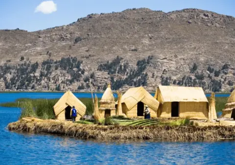 2D1N KAYAK Tour durch Uros, Amantani &amp; Taquile